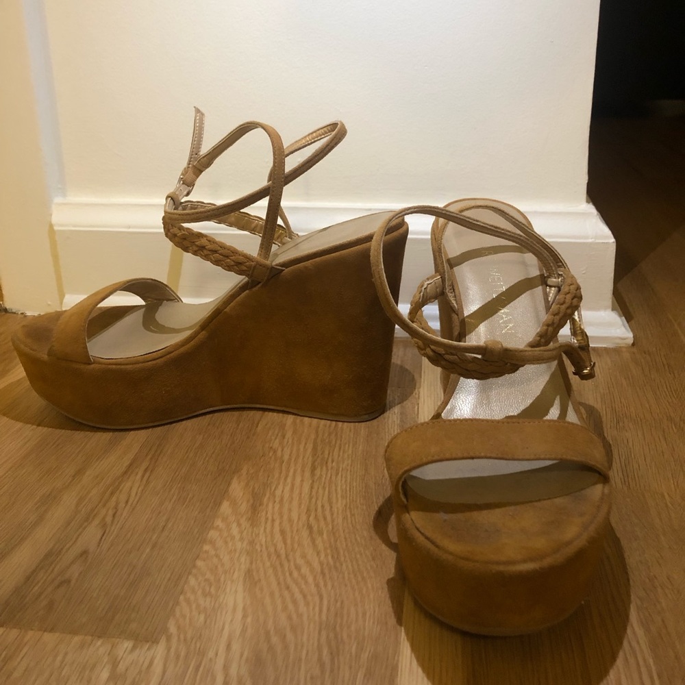Stuart Weitzman tan suede wedges
